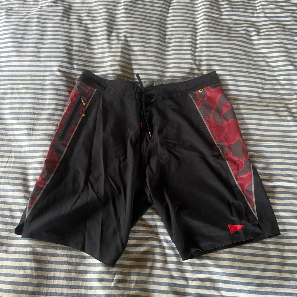 Florence Board Shorts size 32